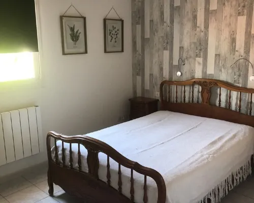3-bedroom house with veranda, air-conditioning and attractive features. Hotels in Sorede