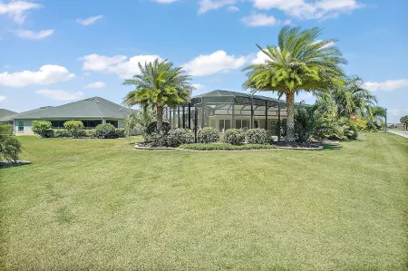 Vacation Home with luxurious pool in The Villages, Florida!