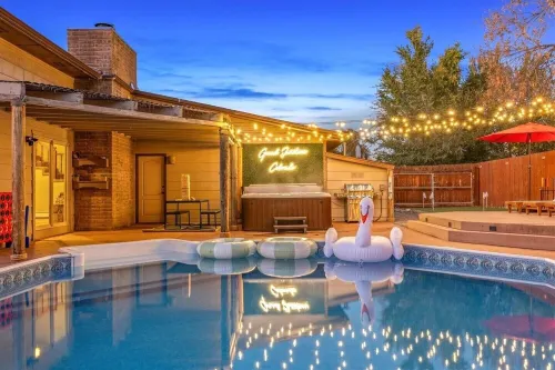 Pool~Hot Tub~Game Room~Fire Pit~Mini Golf~Frisbee Golf~Basketball & Soccer Court