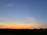 Creek side retreat and breathtaking views! Moments from hunting and fishing!