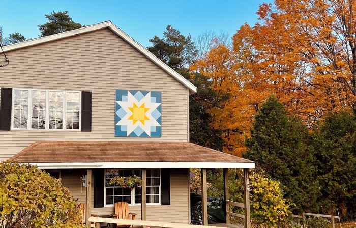 Bubar Barn - screen porch, deck, + parking