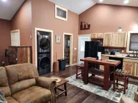 Whiskey Bent Stillhouse - Lake Lure cabin - 1/4 mile to Lake Lure Ingles