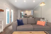 Modern Ranch, King Beds, 4 Bdrms, Private Patio, Open Floor Plan in Central Ptc
