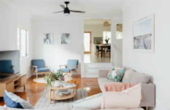 Anchor in Avoca Beach - enjoy your 4 bedroom coastal getaway 亞弗卡海灘酒店