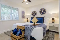 Historic Roseville Retreat with Hot Tub Hotels near HomeGoods
