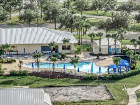 The Executive Villa @ Sun N Lake less than 1 mile to Golf Course and Hospital