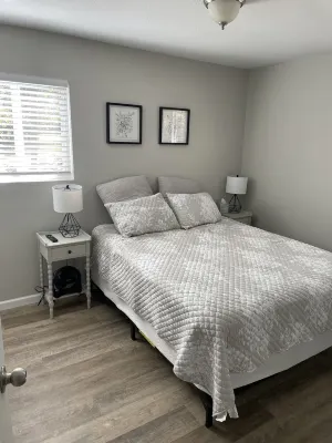 Cozy Cottage by Marina & Trails. Quiet and Serene!