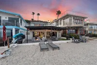 Spacious 5-bedroom Beachfront Home on Beach Road!