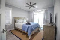 Ocean-View Home w/ Hot Tub, Fire Pit & Elevator, 3-Min Walk to Beach Access - balcony