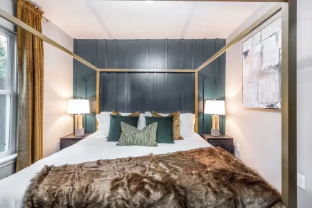 The Curated Chateau—Minutes from Louisville