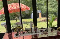 Emerald Coast House. 6 Min to the Beach. above Ground Pool.Preapproved Small Pet