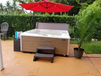 ParadisePlace  (4bdm/3 brm W/Hot Tub & Jacuzzi Hotels near Seminole Okalee Indian Village and Museum