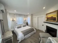 The Reminisce! 5/3, Downtown, Hot Tub, Fenced Yard, Fire Table, Free Parking,Lux