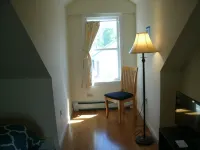 TOWNHOUSE-Slp 8 Mt View/6 BEDS. Downtown Windham. Walk to restaurants and stores - balcony