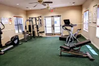 Golf Course Views, Quiet, Comfy Pet-Friendly at Holiday Hills Golf & Resort