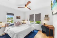 ☀Captains Cottage☀ 0.2 miles to water! Minutes to Singer Island & Peanut Island!
