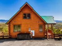 100-Mile Views: 3 King Suites, Game Rm & Hot Tub - Scenic