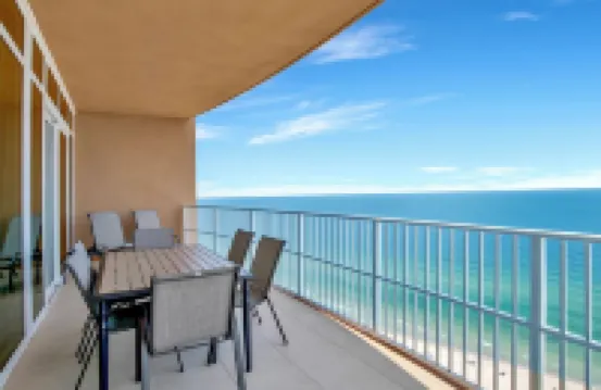 Direct Beachfront Condo Splash Pad Lazy River-Waterslide-Walk to Restaurants