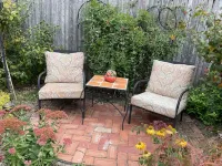 Tranquil In-Town Garden Carriage House, No pet fee