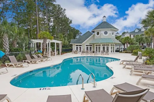 Golf Course View Condo with Pool