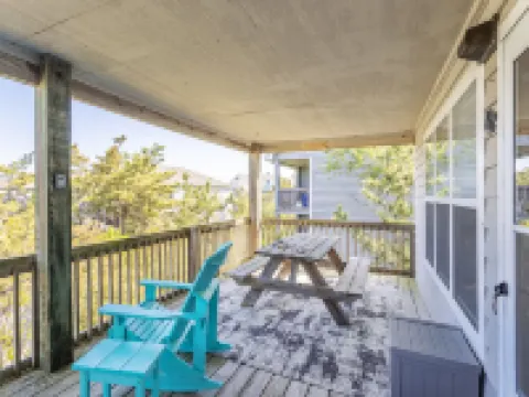 Corolla Oceanside Condo Just Steps from the Beach - Sleeps 6