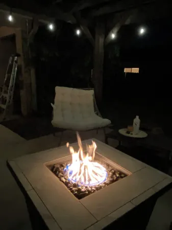 Are you in between homes? Family size home with family outdoor entertaining.