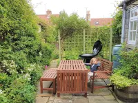 Lovely 3 Bedroom Cottage w/Garden, Thornton. Family&Bike Friendly. Parking Space - 4-Sterne
