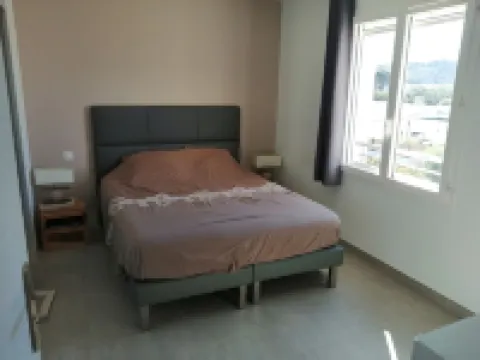 Villa le goupil 2km from the beach of Les Lecques between sea and vineyards with swimming pool Hotels in Saint-Cyr-sur-Mer