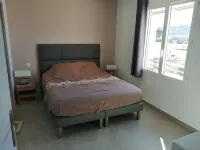 Villa le goupil 2km from the beach of Les Lecques between sea and vineyards with swimming pool Hotels in Saint-Cyr-sur-Mer