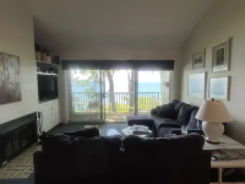 Stunning Views! 2 King Bdrms w Private Bathrooms. Walk to Lake Michigan Beach!