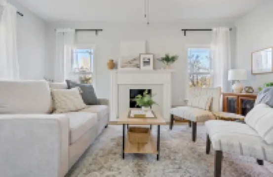 Quaint and Cozy Historic Home in Downtown Weatherford