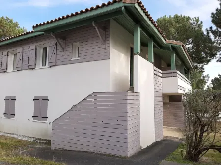 Appartement Rénové Entre Océan et Forêt Отели в г. Мольетс-э-Маа