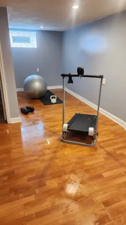 Charming Spacious & Affordable. Gem of Parma! Modern space superbly clean.