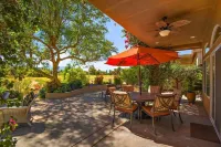 Desert Escape, 3Bd 3Bth, 2 King Suites in Gated Country Club Hotels in Indio