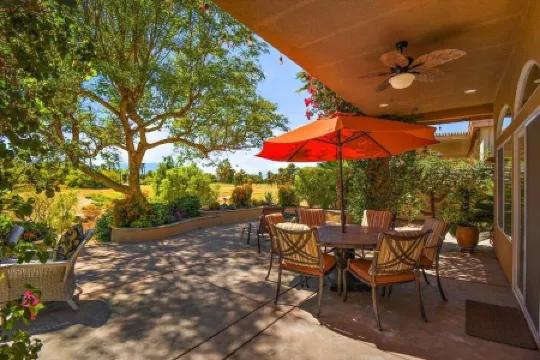 Desert Escape, 3Bd 3Bth, 2 King Suites in Gated Country Club