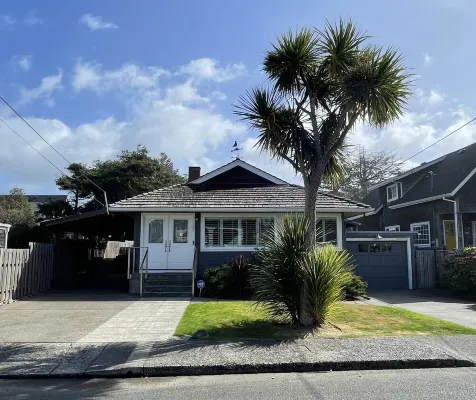 Sea La Vie - Just one block to beach and close walk to downtown!