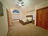 The Cabin at the Redwoods