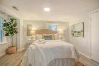 Firefly Cottage in Park Circle now Available! Great backyard close to everything