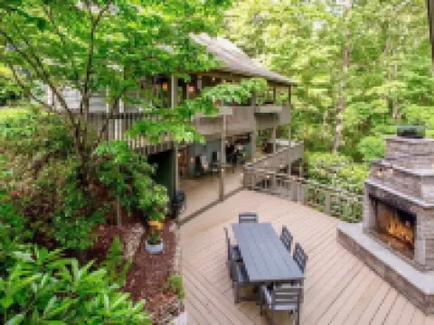 Amazing Chalet Hot Tub Sauna Fire Pit Pet Friendly Hotels in Catheys Creek