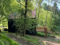 Z 2 Lodge - Contemporary living in a green setting.