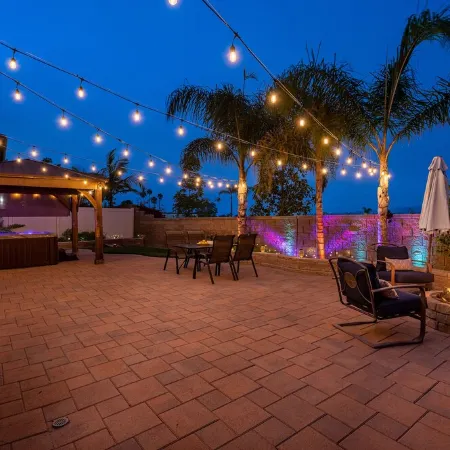 Spacious Home 7mi to Beach, King Bed, Spa, Firepit, Games, Perfect for Groups