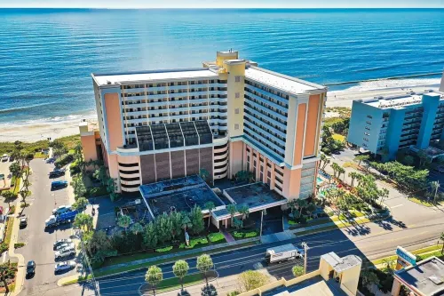 KING Bed! NO cleaning fee! OCEANFRONT, Studio, See the ocean from the bed!