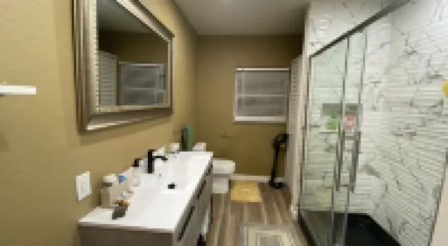 Studio Cottage/Short Walk to Beach