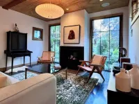 Modern designer home w/ courtyard