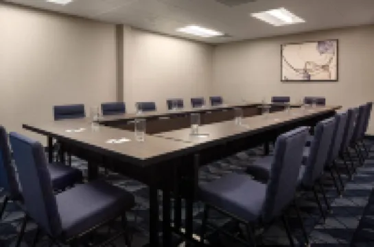 คอร์ทยาร์ดบายแมริออท เฟรสโน