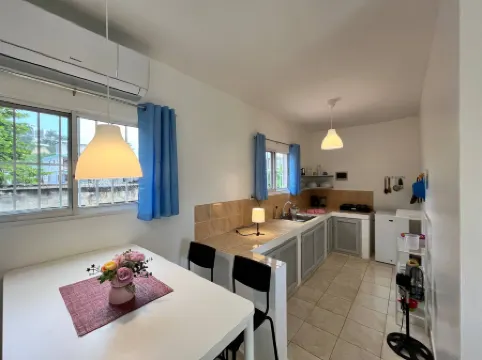 Secure 2-pers apartment close to the beach