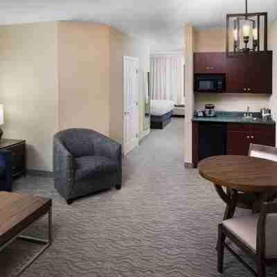 Doubletree by Hilton Nashua Rooms