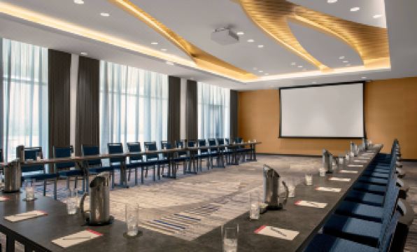 The Daytona, Autograph Collection