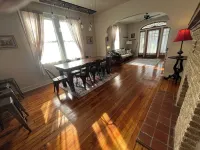 Charming 4-bedroom house with WiFi and AC close to French Quarter