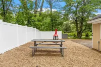 North Conway 5 Bedroom 3 Bathroom 3 Living Rooms close to Downtown 노스콘웨이 호텔